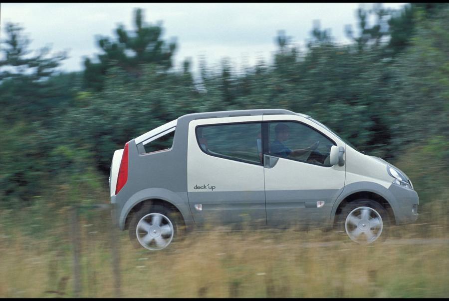  Renault Trafic Deck Up Concept 2004 года  (фото 40 из 56)